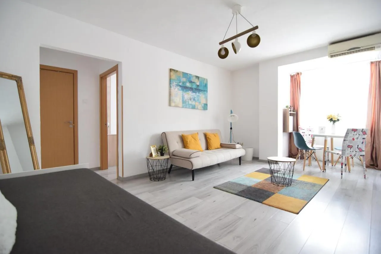 Cozy Apartment Balcescu Bucharest 0*,