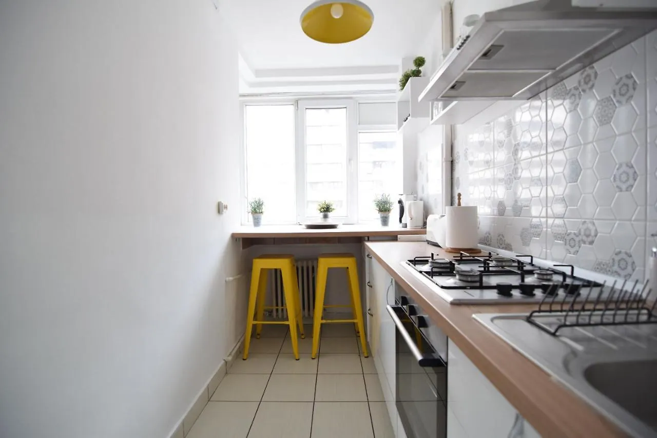 Cozy Apartment Balcescu Bucharest 0*,  Romania